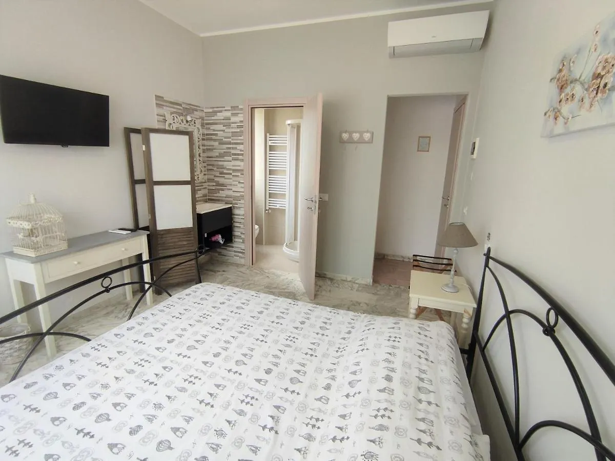 La Mimosa Chic Bed and Breakfast Pietrasanta 0*,  Italië