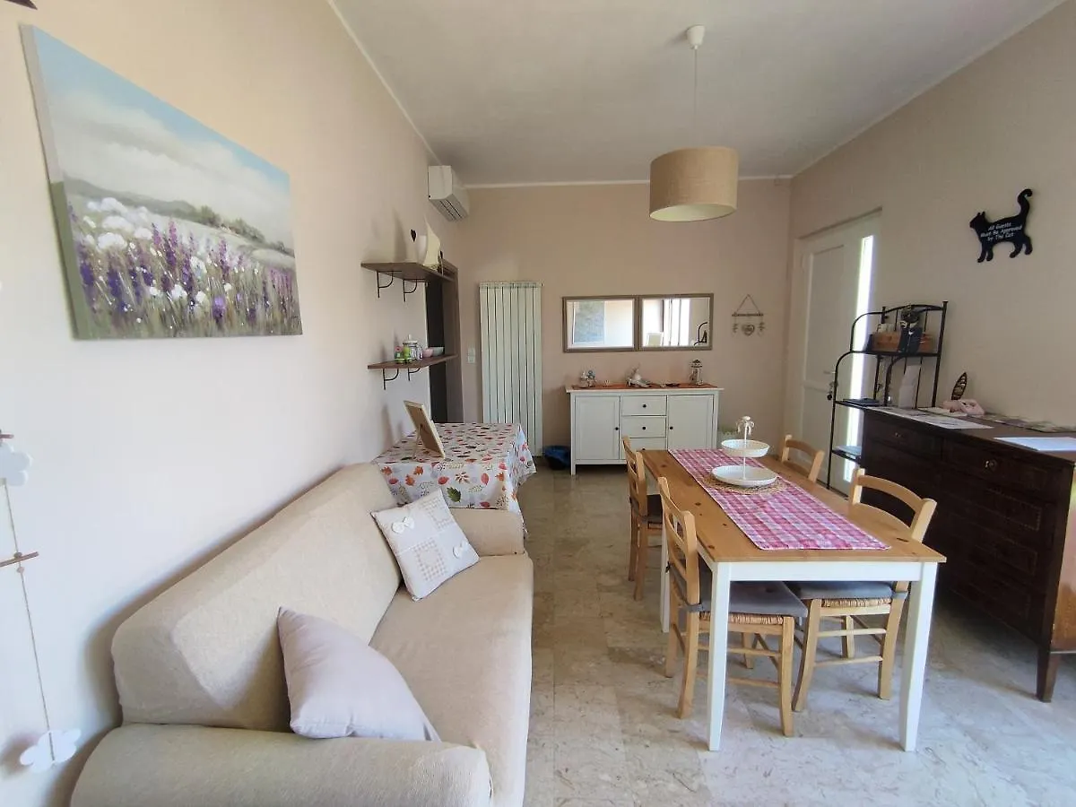 La Mimosa Chic Bed and Breakfast Pietrasanta 0*,  Italië