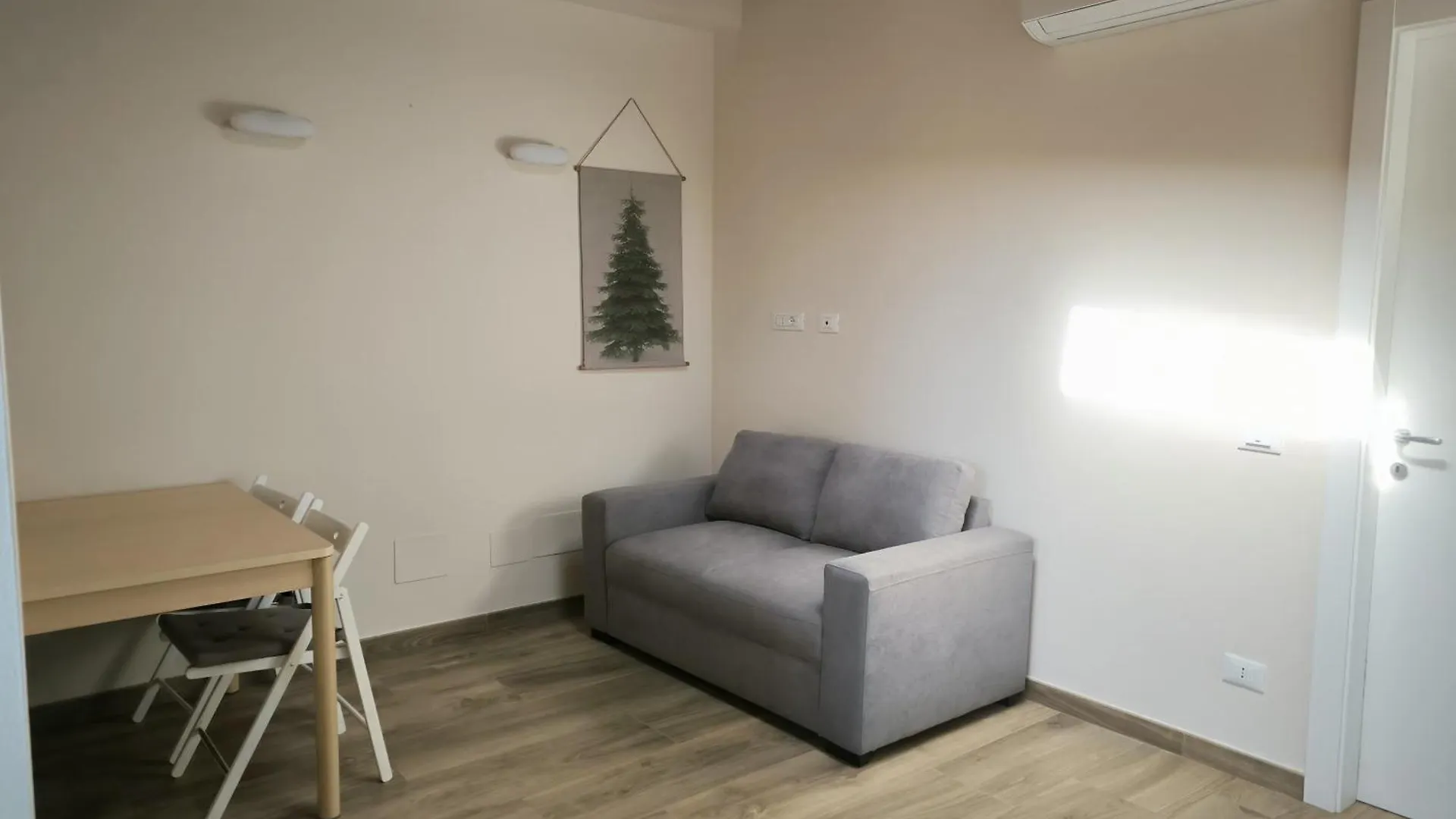 La Mimosa Chic Bed and Breakfast Pietrasanta Bed & Breakfast