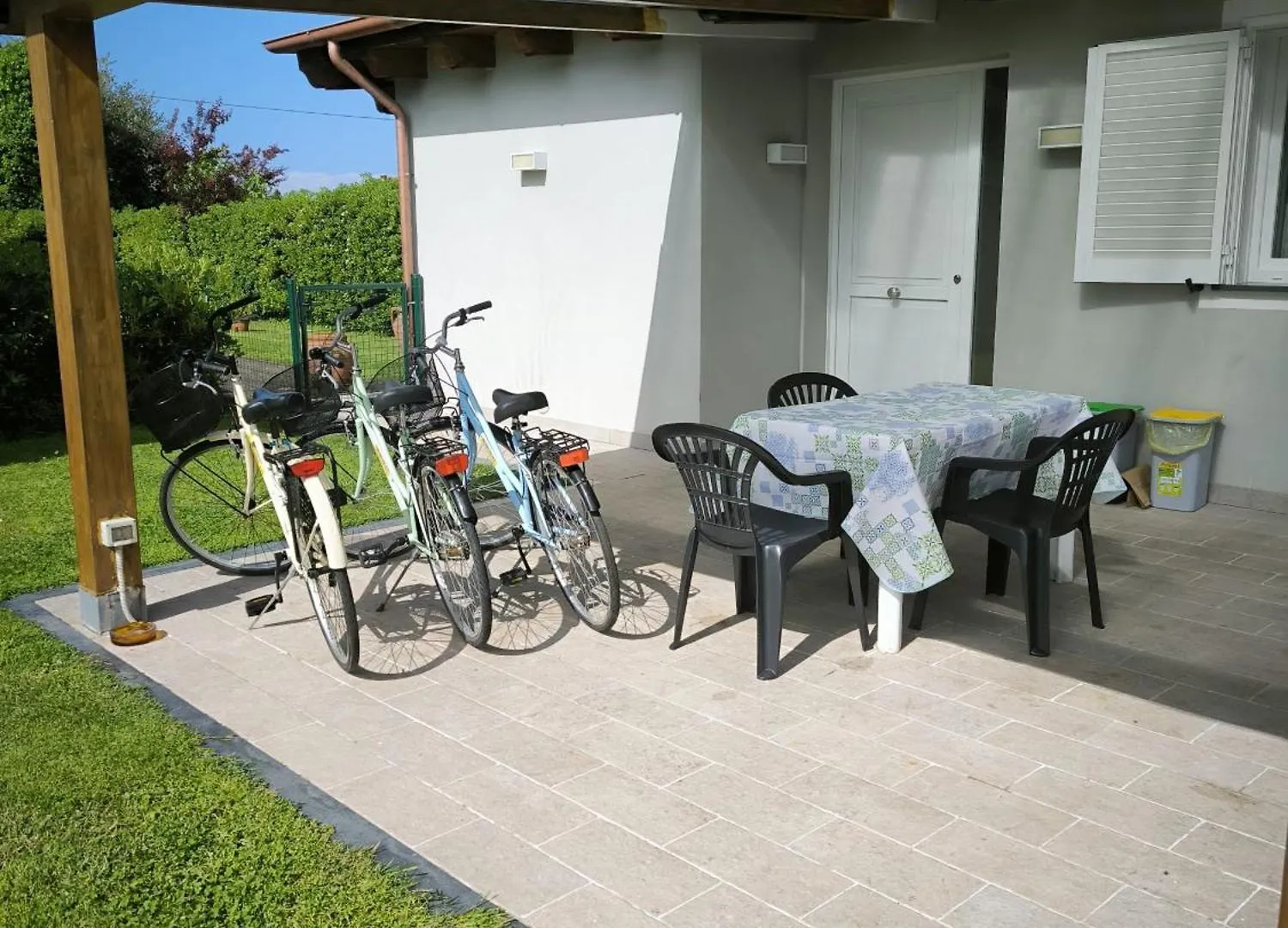 Bed and Breakfast La Mimosa Chic Pietrasanta 0*,  Italia